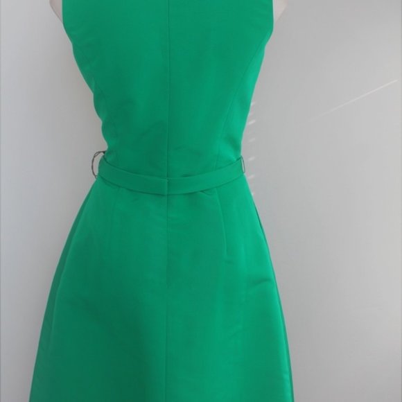 Classic Green Frascara Dress with Matching Jacket - Picture 6 of 7